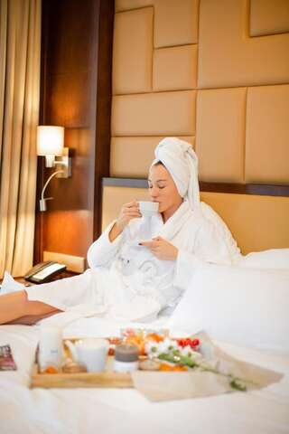 Отель KMM Hotel Тбилиси Номер «Панорама» с кроватью размера «king-size» К услугам гостей терраса или балкон.-2