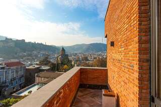 Отель KMM Hotel Тбилиси Двухместный номер «Панорама» с 2 отдельными кроватями К услугам гостей терраса или балкон.-9